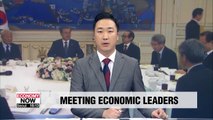 Moon to hold closed-door lunch meeting with leaders of major economic organizations