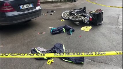 Ora News - Aksident në Korçë, automjeti përplas motorin