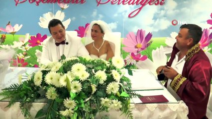 Kuzey Amerika'dan Antalya'ya uzanan aşk hikayesi...Meksikalı çift Döşemealtı’nda nikah kıydı