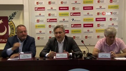 Silikonda meme kanseri riski... Prof. Dr. Ömer Özkan: "Çok az şekilde silikonun etrafında gelişen...