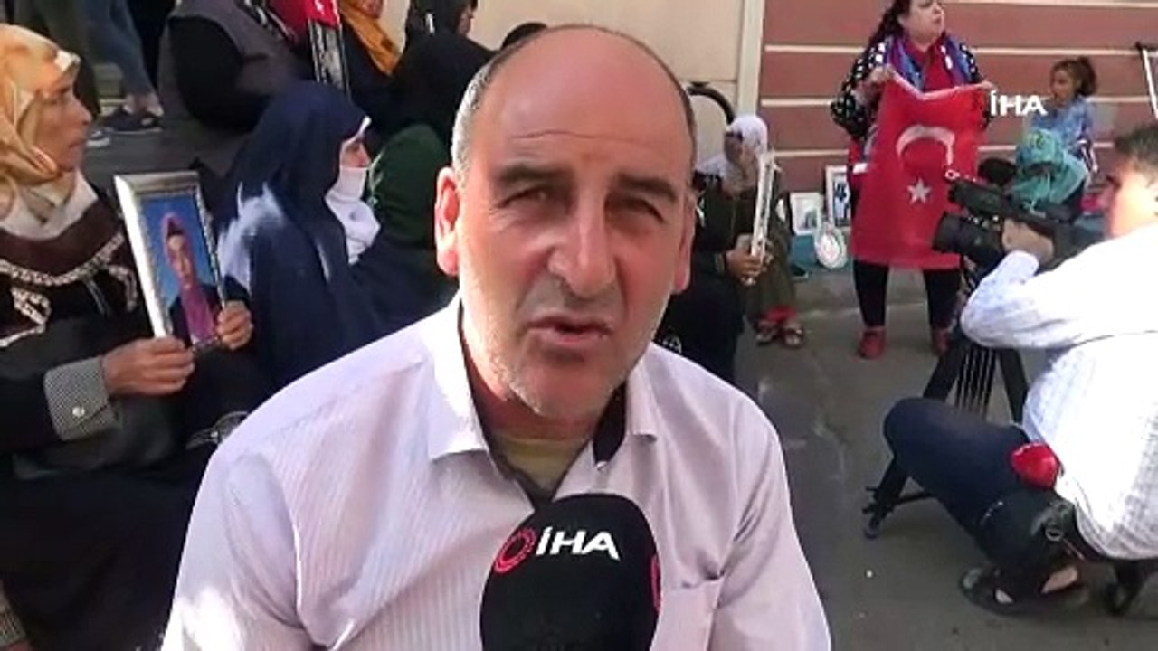 Ailelerin HDP binası önündeki eylemi 32. gününde sürüyor: Ölü ya da diri çocuğumuzu istiyoruz