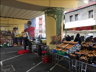 Grenoble : réaction au sondage sur les élections municipales sur le marché de l'Estacade