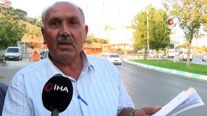 Yolun karşısına geçmeye çalışan çocuğa otomobil çarptı, havada taklalar attı...Feci kaza kamerada