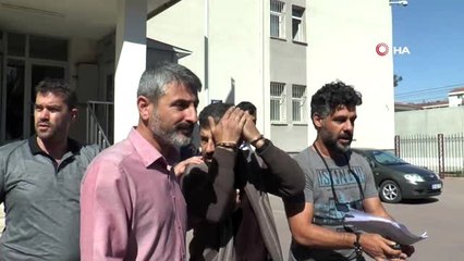 Aranan şahıs yakalanmamak için evine kadın kıyafetiyle girip çıkmış