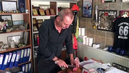 1,5 aydır şantiyesine gelen tilkiyle dostluk kurdu