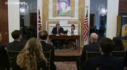 محاولات حكومية لحث فيسبوك على عدم تشفير الرسائل بحجة الإرهاب واستغلال الأطفال