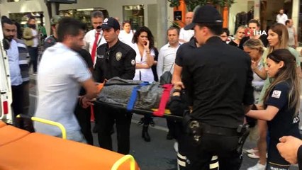 Şişli'de sapağı kaçıran sürücü geri manevra yaparken genç kadına çarptı