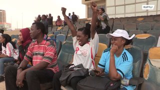 La primera liga de fútbol femenino de la historia comienza en Jartum con un empate 2-2