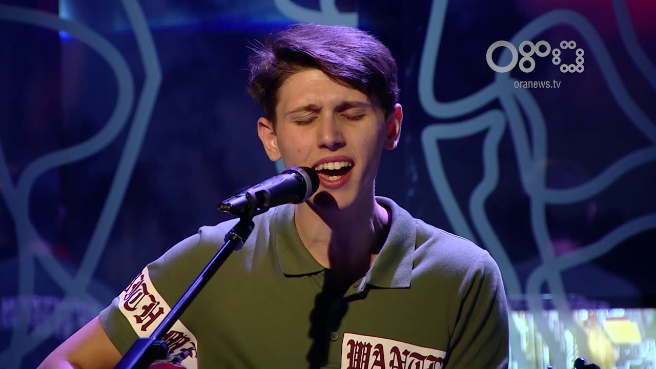 Ditë e Re/ Shawn Mendes - Treat you better (Cover by Ergi Disha)