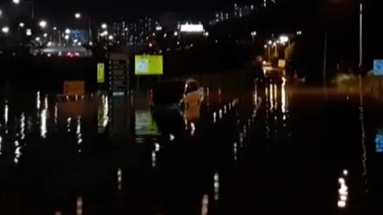 부산 덕천배수장서 차량 세 대 침수...6명 무사히 구조 / YTN