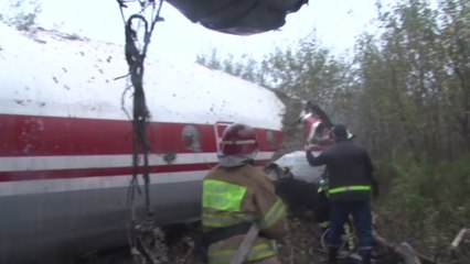 우크라이나 수송기 지상충돌..."5명 사망" / YTN