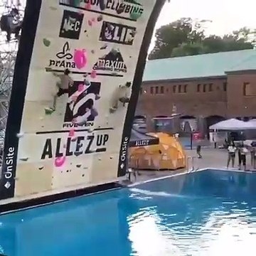 Escalade : la vitesse de ces 2 concurrents en compétition !