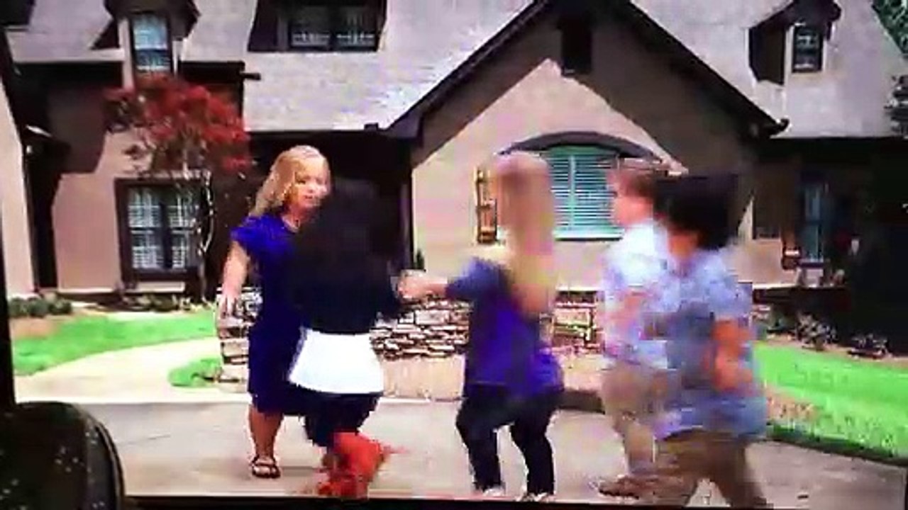 7 Little Johnstons Intro (2018)