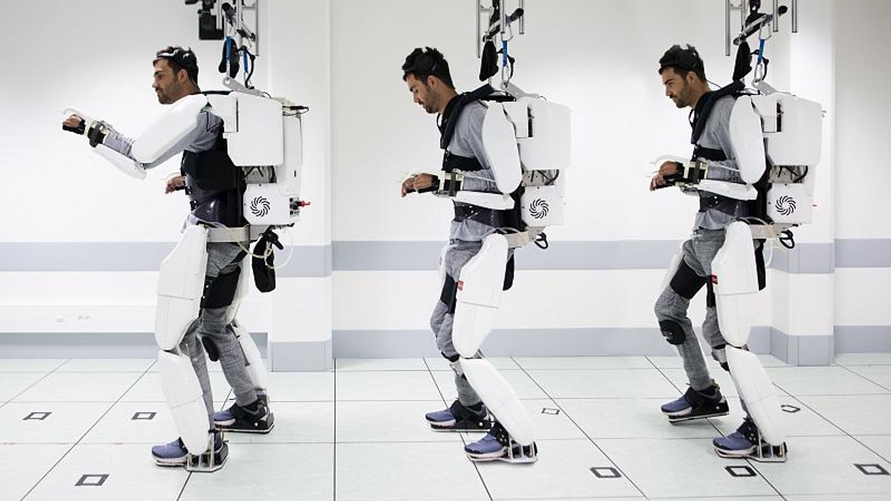 Hoffnung für Querschnittsgelähmte: Laufen dank Exoskelett