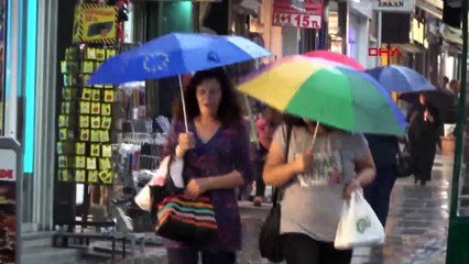 Beklenen yağış Edirne'de başladı