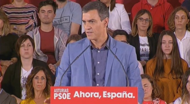 Sánchez presume de equipo económico de prestigio con Calviño