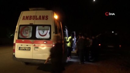 Karşıdan gelen araca çarpmamak için duvara çarptı