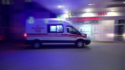 Otomobil, düğüne giden anne ile kıza çarptı: 2 ölü