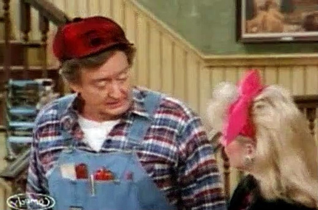 Newhart S08E13 Beauty And The Pest