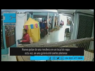 Nuevo golpe de una mechera en un local de ropa: esta vez, en una galería del centro platense