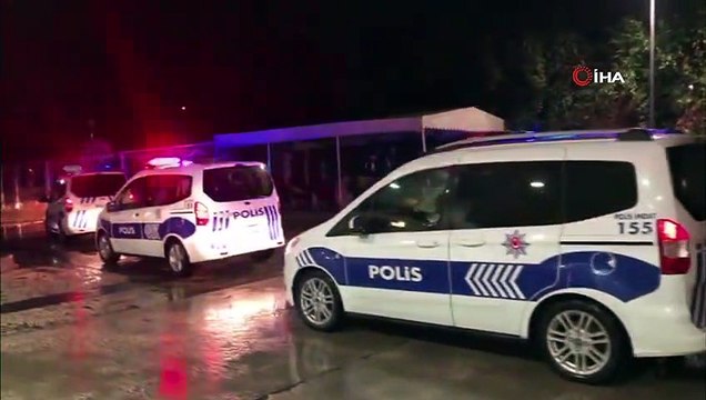 Arnavutköy’de göçmenleri taşıyan tır kaza yaptı, çok sayıda göçmen yaralandı- Kaza sonrası tır şoförü, dorseyi kaldırarak göçmenleri savurup olay yerinden kaçtı