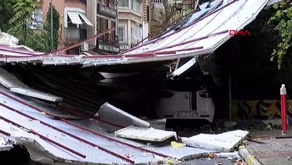 İstanbul'da yağmur sonrası bir felaketten dönüldü