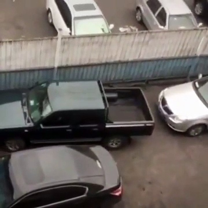 Sortir d'une place de parking like a boss