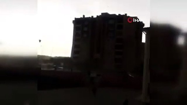 İki öğrenci faciadan kıl payı kurtuldu; o anlar kamerada