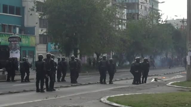 Violentas protestas en Quito por el alza en el precio del combustible
