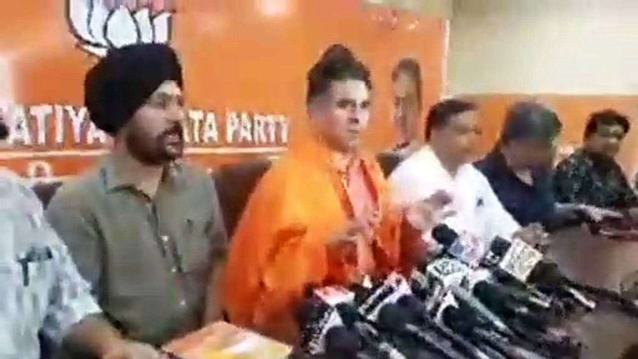 Article 35-A and 370 must Go  Ravinder Raina