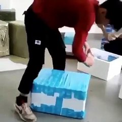 Ce jeune homme a un talent  impressionnant et unique