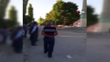 İmece usulü minare yıkımı kamerada