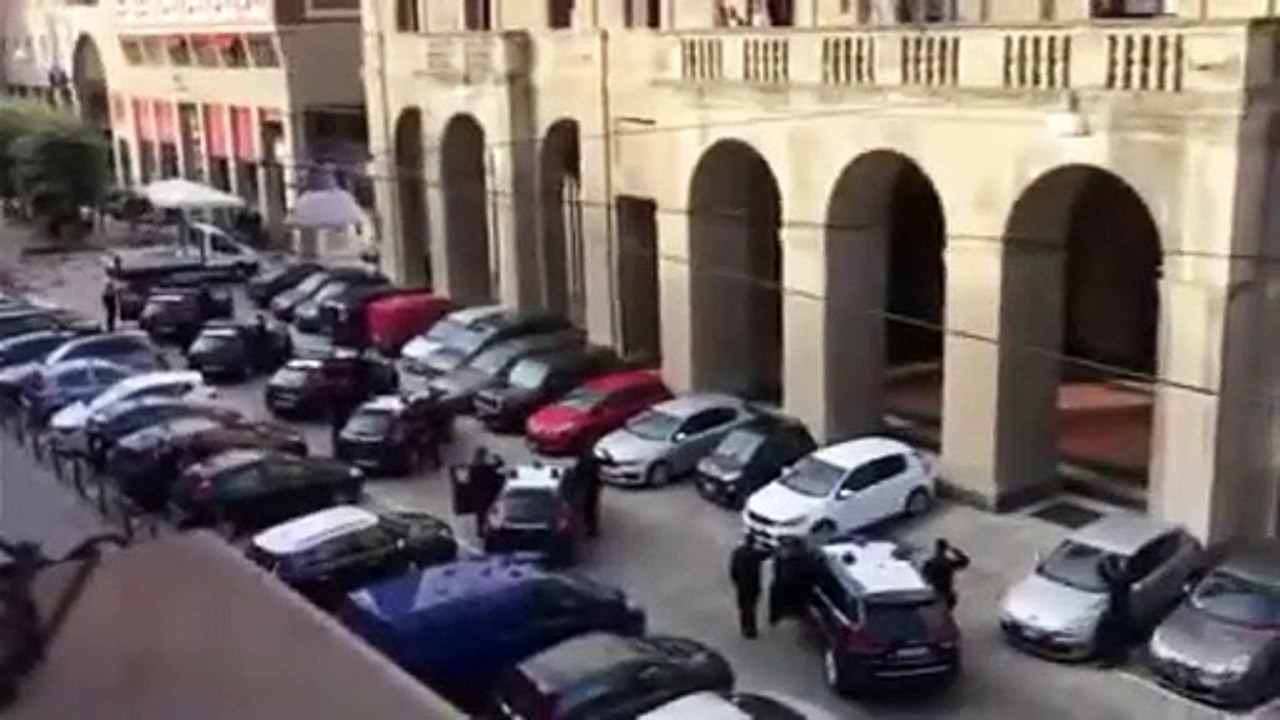 Bologna - Poliziotti uccisi a Trieste, l'omaggio Carabinieri (05.10.19)