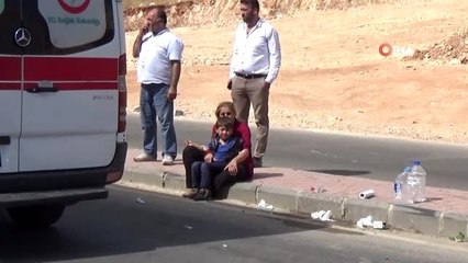 Hafif ticari araç devrildi: 10 yaralı