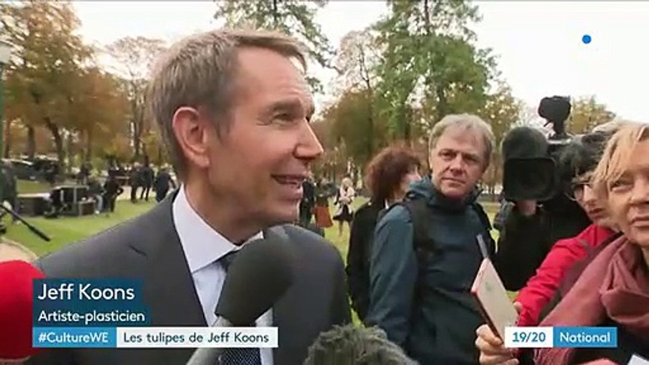 Regardez la sculpture géante qui fait polémique, les "Tulipes" de Jeff Koons, cadeaux des Etats-Unis à la ville de Paris après les attentats de 2015-2016