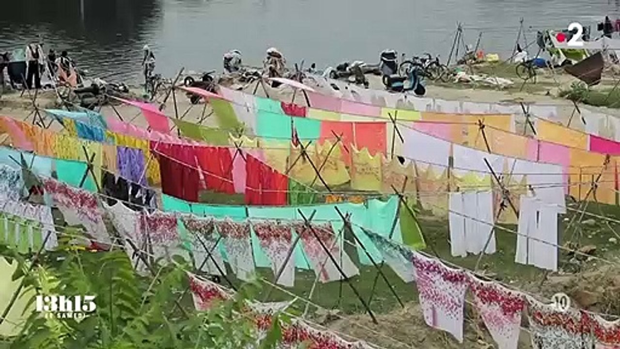 Inde : la Red Brigade apprend aux jeunes filles à se défendre physiquement contre les violences sexuelles