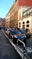 Roma - Poliziotti uccisi a Trieste, omaggio Carabinieri davanti Questura (05.10.10)