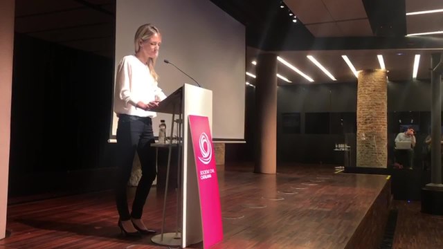 Álvarez de Toledo (PP) insta al PSC a apoyar la moción de censura de Cs a Torra