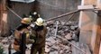 Kumbaracı Yokuşu'nda metruk bir binada meydana gelen yıkılma sonucu göçük altında kalan yavru kediler kurtarıldı