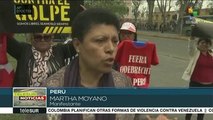 Manifestantes peruanos se enfrentan con la policía
