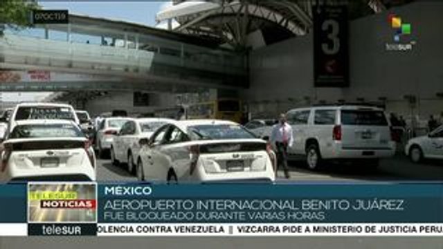 Taxistas se movilizan en CDMX en contra de aplicaciones digitales