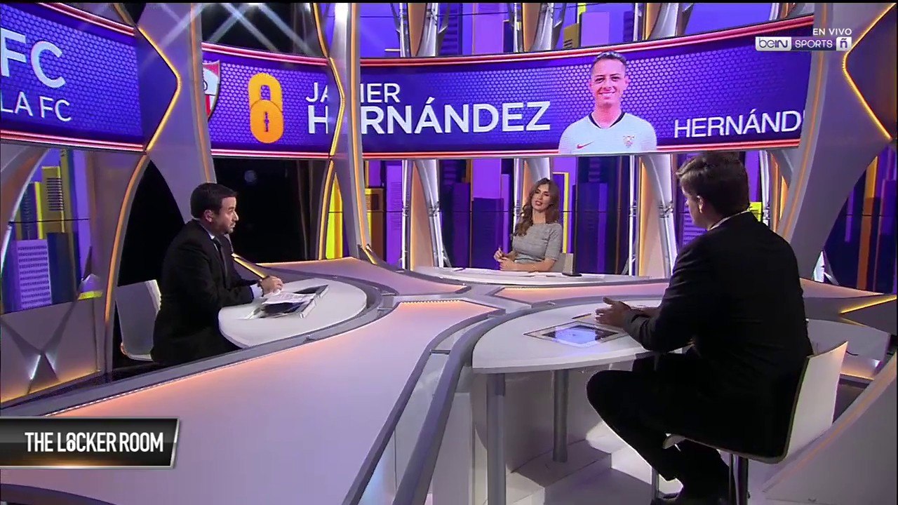¿Iniciará Chicharito ante el Barcelona?