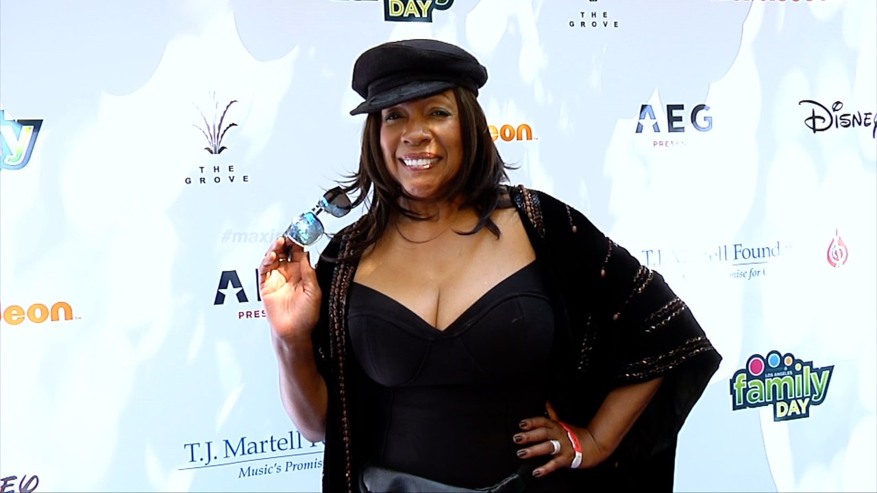 Mary Wilson (The Supremes) 10th Annual LA Family Day Blue Carpet Fashion