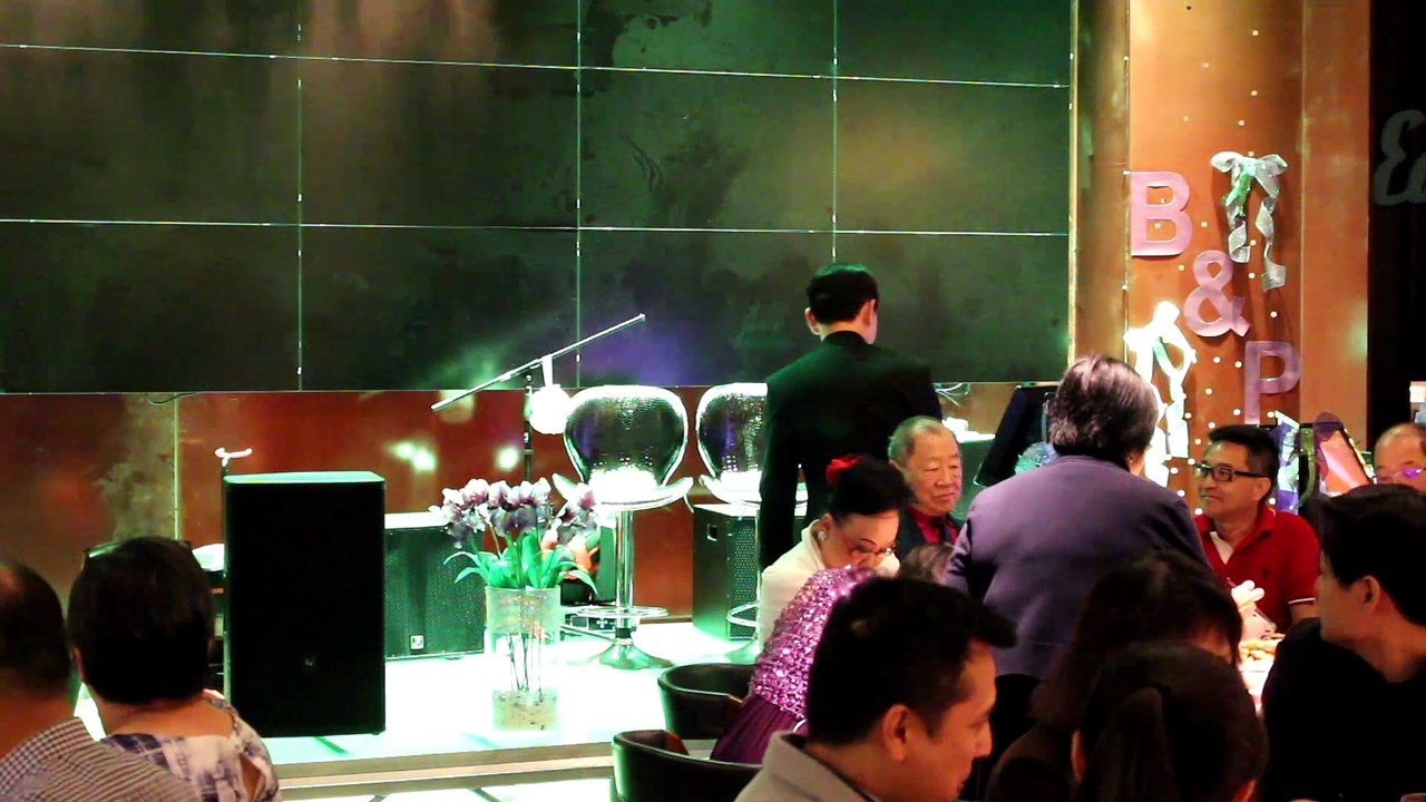 Peter      畫家歌手 陳叔善唱  葡萄成熟時 sing Peter Suk Sin Chan (Peter Chan )