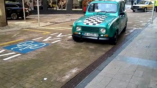 Tercera Concentración de Coches Clásicos de Ermua (Bizkaia)