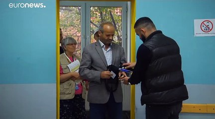 Косовары идут на избирательные участки