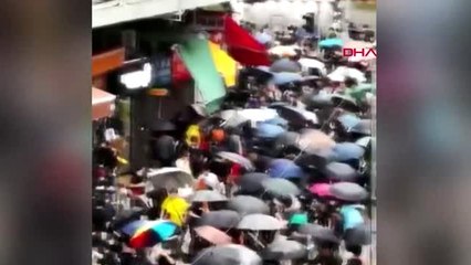 Hong kong'da taksi eylemcilerin arasına daldı