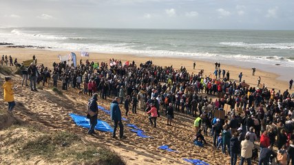 Manifestation contre le projet de port de plaisance