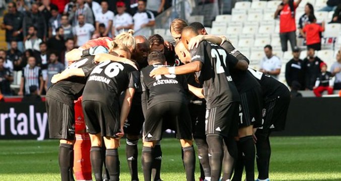 Burak Yılmaz attığı golden sonra yedek kulübesine koştu!