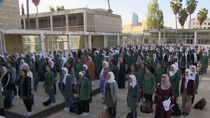 بعد اتفاق يقضي بحصول المعلمين على علاوات.. عودة الروح للمدارس بالأردن